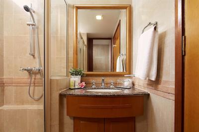 ویلیج رزیدنس کلارک کوای