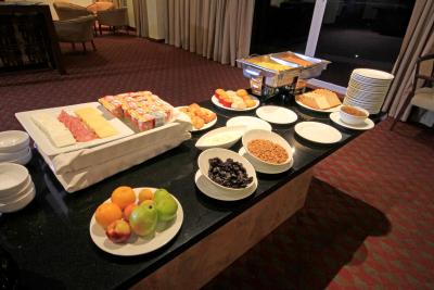 کرون پلازا منتری ارپورتو