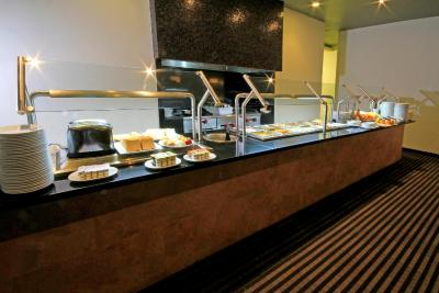 کرون پلازا منتری ارپورتو