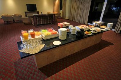 کرون پلازا منتری ارپورتو