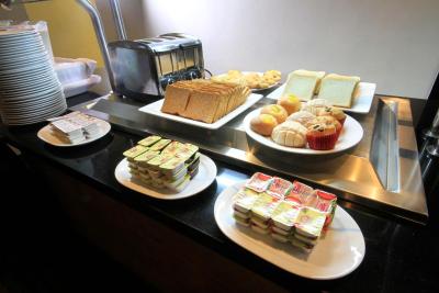 کرون پلازا منتری ارپورتو