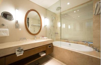 کرون پلازا دوحه-د بیزنس پارک