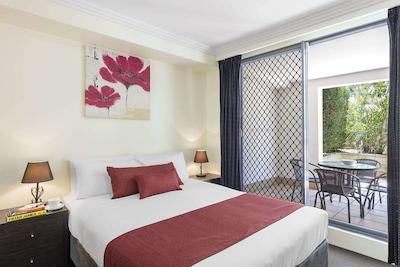 والدرف راندویک سرویسد اپارتمنتز