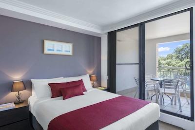 والدرف راندویک سرویسد اپارتمنتز