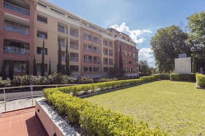 والدرف راندویک سرویسد اپارتمنتز