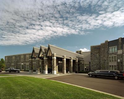 د این ات ویرجینیا تچ اند اسکلتون کنفرنس سنتر