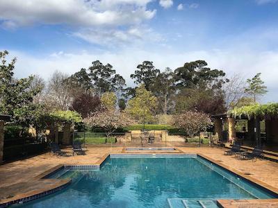 مرکور ریزرت هونتر والی گاردنز