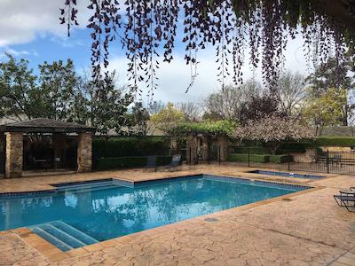 مرکور ریزرت هونتر والی گاردنز