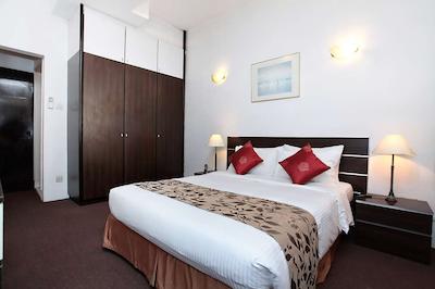 فار ایست پلازا رزیدنس