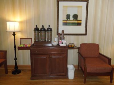 کونتری این اند سویتز بای رادیسن هاریسبورگ ات ونین دپسیت راد پا