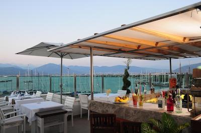 آلستا یاچت هتل