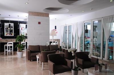 آلستا یاچت هتل