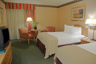 وایندهام گاردن بویس آیرپرت