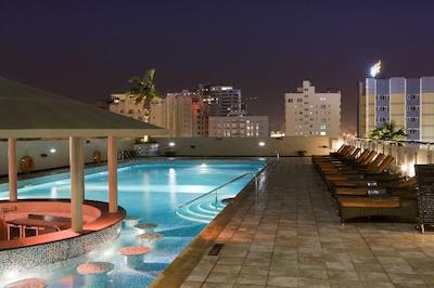 الیت کریستال هتل