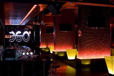 الیت کریستال هتل