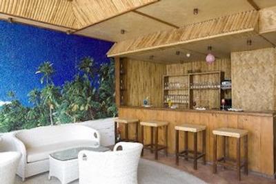 الیت کریستال هتل