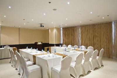 الیت کریستال هتل