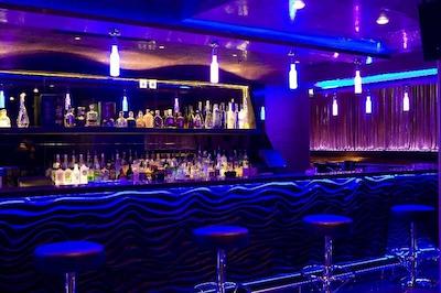 الیت کریستال هتل