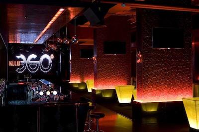 الیت کریستال هتل