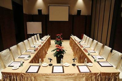 شنزهن کسل گولف ریزرت