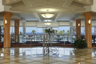 سنتیدو سیپریا ب بای لئوناردو هتلز