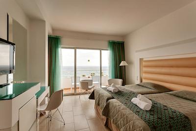 سنتیدو سیپریا ب بای لئوناردو هتلز