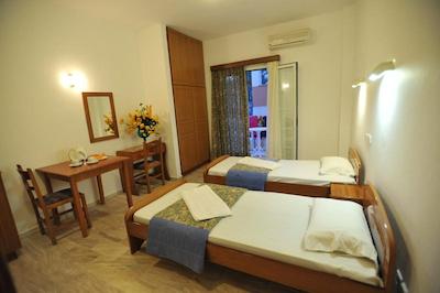 ساینت اسپیریدن هتل