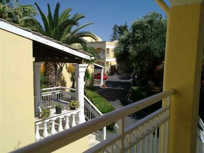 ساینت اسپیریدن هتل