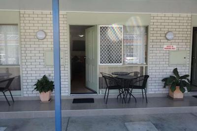 ساندونر توین تونز متل