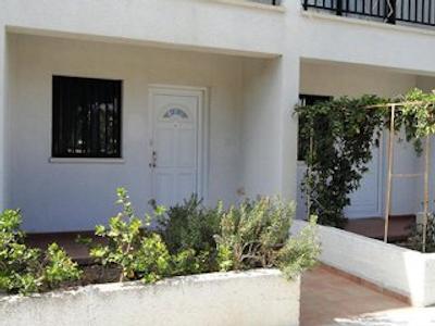 لفکی تری توریست اپارتمنتز