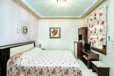 انا ماریا پارادیس