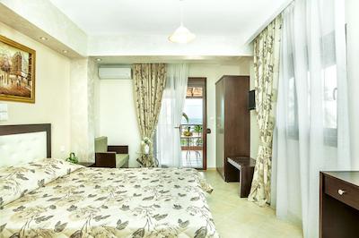 انا ماریا پارادیس