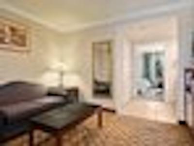 هوارد جهنسُن پاسادنا