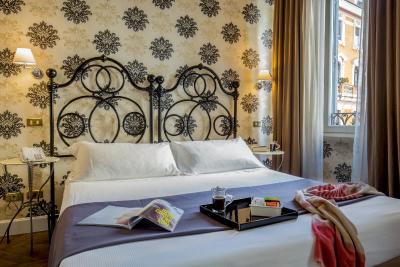 بوتیک هتل اناهی