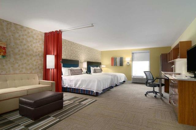 هم2 سویتز بای هیلتون چارلستون آیرپرت/کنونشن سنتر