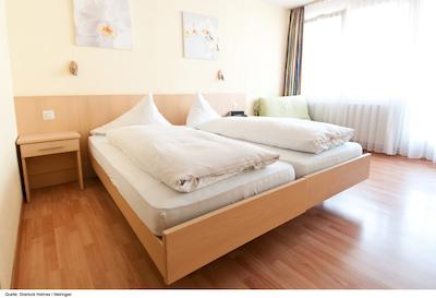 داز هتل شرلک هلمز