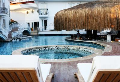 د پینهیل هتل اند سویتز