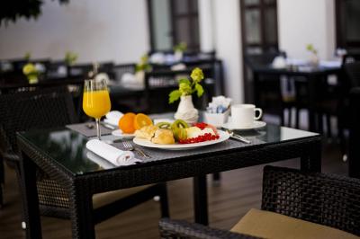 اورستارز پاتیز د کردبا