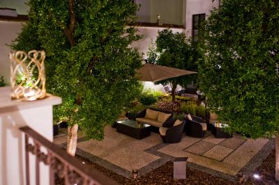 اورستارز پاتیز د کردبا