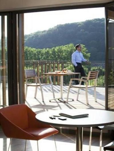 دک اوست رسیدنس