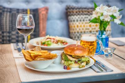 نیکس پراگو هتل