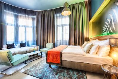 نیکس پراگو هتل