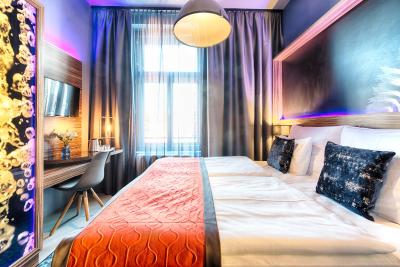 نیکس پراگو هتل