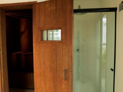 د پالاس فلات