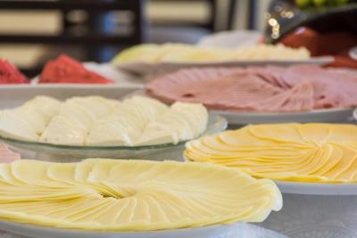 د پالاس فلات