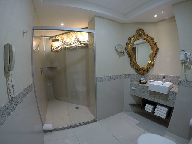 بست وسترن پرمیر ماجستیک پنتا نگرا بیچ