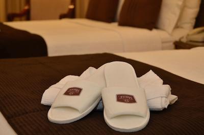 بست وسترن پرمیر ماجستیک پنتا نگرا بیچ