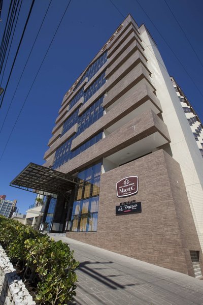 بست وسترن پرمیر ماجستیک پنتا نگرا بیچ