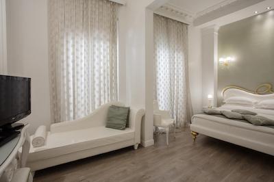 آتن دیاموند پلاس