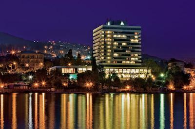 رمیسنز پرمیوم هتل امباسادر